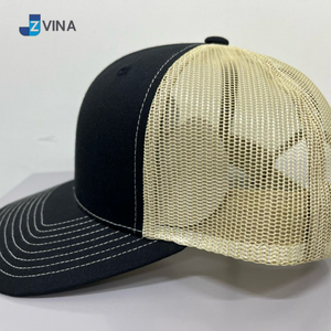 Gorra Trucker Negra Básica de Alta Calidad con Logotipo Personalizado, Malla Frontal Color Caqui, 6 Paneles, Ajustable, Unisex, Informal, Hecha en Vietnam - Product Image 2