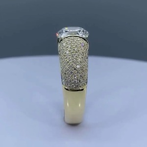 Anillo de Diamantes Cultivados en Laboratorio de Diseño Moderno, 3.00ct, Corte Redondo, con Certificado IGI y Claridad VVS-VS, para Hombre y Mujer - Product Image 2