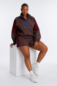 Ensemble de veste coupe-vent et short pour femmes de qualité supérieure, léger, 2 pièces, tenue de sport pour la course à pied, la salle de sport et la remise en forme - Product Image 4