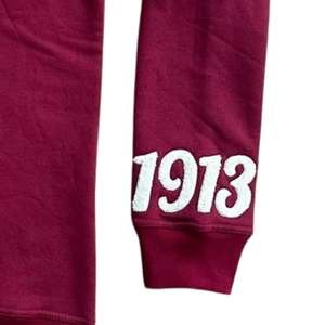 เสื้อสเวตเชิ้ตสีมารูนปักลายเดลต้าเชนิลล์แบบกำหนดเอง  ลายกรีก DST สำหรับฤดูหนาวและฤดูใบไม้ร่วง ผ้าฝ้าย 100% ด้านหน้ามีลาย 1913 ที่แขนเสื้อ - Product Image 3