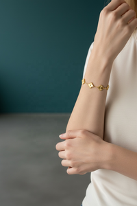 Nueva Pulsera de Moda con Dije de Trébol Chapado en Oro Premium para Mujer, Joyería de Moda a Precio de Mayoreo - Product Image 4