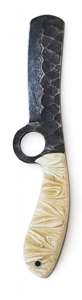 Cuchillo de cocina negro forjado a mano con orificio de seguridad para el dedo y mango tallado en crema para cortar carne - Product Image 4
