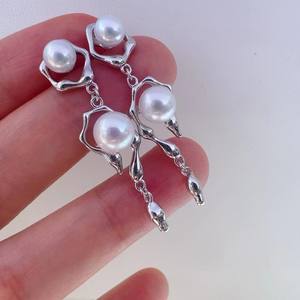 Pendientes Retro de Perlas Irregulares de Doble Cuentas, Color Plateado, Perla Preservada, Estilo Casual, Joyería de Moda al por Mayor - Product Image 2