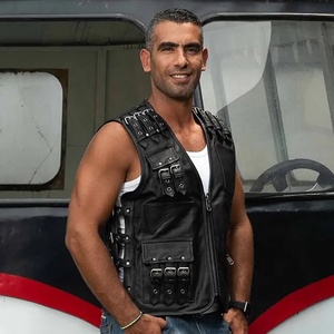 Gilet de cavalier élégant en cuir de vachette réglable en peau de vache de haute qualité pour hommes - Product Image 3
