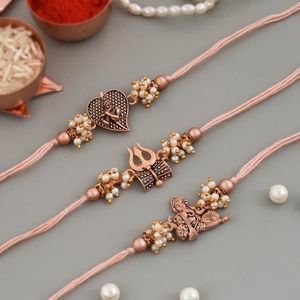 Hermoso Combo de Rakhi Kundan de Primera Calidad para Bhaiya y Bhabhi, Rakhi Kundan para Rakshabandhan, Combo de Rakhi de Perlas Tradicionales Indias - Product Image 4