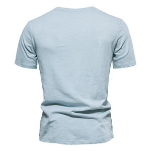 เสื้อยืดผู้ชายคุณภาพสูงทรงปกติ คอกลม สตรีทแวร์ รับผลิตแบบ OEM ODM เสื้อยืดผู้ชายปรับแต่งได้ ราคาขายส่ง - Product Image 3