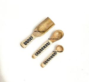 Juego de Cucharas Medidoras de Madera Sostenible con Espejo, Diseño Clásico, para Café, Especias y Condimentos - Utensilios de Cocina Duraderos, Diseño Moderno - Product Image 5