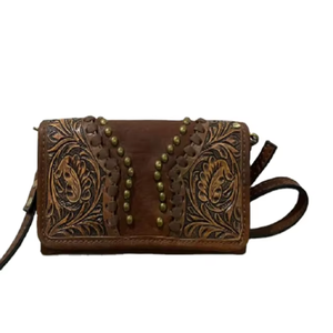 Sac bandoulière artisanal en cuir véritable, style western vintage, orné de clous et de motifs floraux, pour femme, idéal pour les voyages - Product Image 3