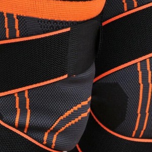 Rodillera de compresión elástica transpirable con soporte para gimnasio, entrenamiento, correr, levantamiento de pesas, baloncesto, protector de articulaciones - Product Image 4