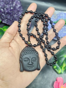 Pendentif visage du Bouddha en obsidienne noire avec perle d'obsidienne Mala – Un symbole de paix, de protection et de prospérité - Product Image 2