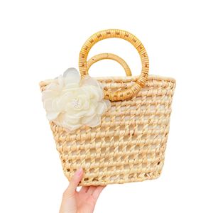 Bolso de Mano Hecho a Mano con Hierba Marina, Bolso Tote Tejido Natural para Mujer con Elegante Patrón Bordado y Asas de Cuero - Product Image 1