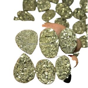 Joyería de Lujo Hecha a Mano - Cristal de Pirita con Corte Corazón Cabujón de Parte Trasera Plana, Accesorio de Alta Gama para Pulsera, Venta Caliente, Cambio de Color - Product Image 2