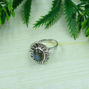 Bague en labradorite, bague en argent sterling 925, bagues de fiançailles et de mariage pour femmes, bijoux en labradorite, cadeau de Noël et d'anniversaire pour femme - Product Image 3