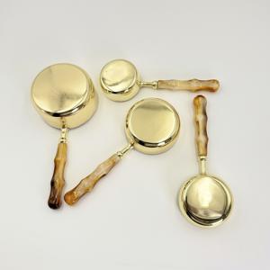 Tasses à mesurer en acier inoxydable finition or avec poignée en résine électroplaquée, ensemble de 4 tasses et cuillères à mesurer, outils de cuisine et de pâtisserie - Product Image 5