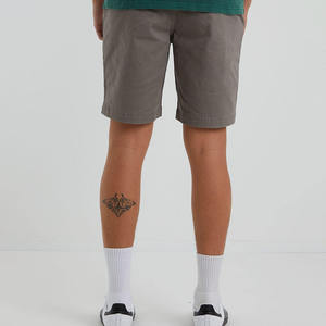 Shorts chino homme coupe classique 100% coton, shorts de travail formels avec poches, couleur unie, légers, respirants, logo personnalisé - Product Image 2