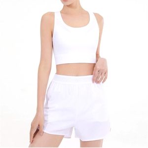Ensemble de yoga unisexe blanc : Crop top à col rond, short taille haute et brassière, 100% coton, anti-humidité, taille élastique, sans manches - Product Image 1