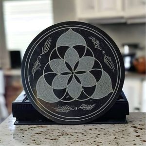 Brûleur d'encens et diffuseur d'arômes en pierre savonneuse sculptée à la main, motif Géométrie Sacrée, support pour bougies et cire fondue, brûleur de bâtonnets d'arômes pour la maison - Product Image 1