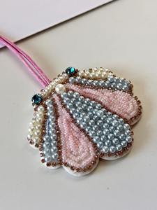 Llavero de lujo hecho a mano con cuentas y bordado de cuentas de semillas, con patrón circular, para bolsos y llaveros, de la India, Etsy - Product Image 3