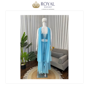 Meilleure collection de vêtements de style indien pour les fêtes, collection de designer en faux georgette avec des broderies de miroirs réels, ensemble sharara en vente - Product Image 5