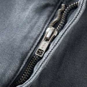 Shorts cargo en jean déchiré à taille haute pour homme avec détails usés et poches – Idéal pour l'été et les tenues décontractées - Product Image 3