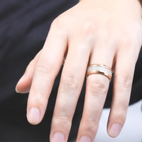Bague de mariage en carbure de tungstène avec centre sablé étincelant, 8 mm, bord biseauté poli miroir, pour homme et femme