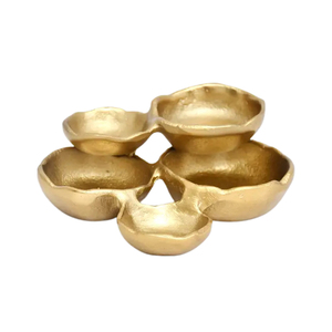 Juego de bandejas/platos de aluminio pulido hechos a mano con cinco recipientes para comedor moderno y decoración elegante de mesa. - Product Image 3