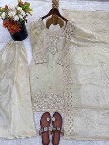 Salwar Kameez de Seda Beige Bordado, Kurti de Manga Larga con Dupatta, Ropa Étnica para Fiestas, Festivales Pakistaníes e Indios - Product Image 5