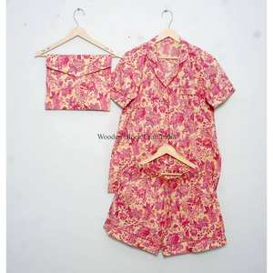Conjunto de pijama de algodón 100% hecho a mano en India, transpirable, estampado a mano, estilo vintage, ropa de dormir corta para mujer. - Product Image 5