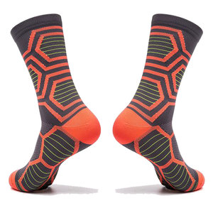 Chaussettes de sport pour hommes, respirantes, à compression, pour le basketball, le cyclisme, la gym, personnalisées OEM, de qualité supérieure, épaisses, super élastiques, chaussettes tube personnalisées - Product Image 2