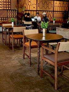 Silla de Madera Maciza Premium con Ratán Tejido a Mano, Muebles Escandinavos Minimalistas para Restaurantes y Hostelería - Product Image 6