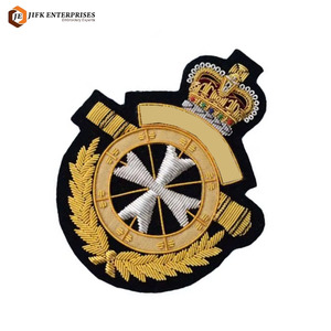 Insignias Personalizadas para Uniformes de Club, Insignias de Alta Calidad con Bordado y Material Duradero - Product Image 5