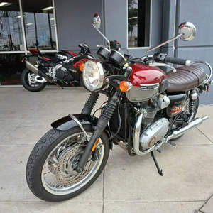 Motocicleta Triumph T-120 Nueva en Oferta - Product Image 1