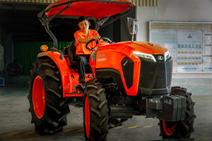   Tractor de Ruedas L5228 4WD, Motor Diésel de 52 CV, Potente y Duradero, Transmisión de Engranajes, la Mejor Opción para la Agricultura Moderna, Precio de Oferta - Product Image 6