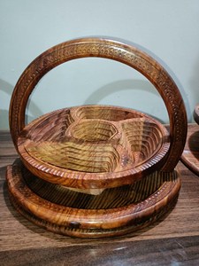 Bandeja de Servir Dividida de Madera Natural Económica para Frutos Secos, Bocadillos, Chocolates y Golosinas para Fiestas con Elegante Tallado Tradicional - Product Image 5