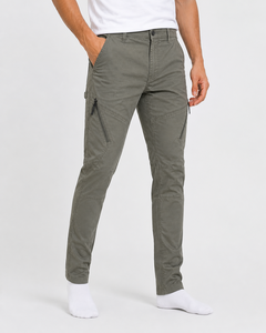 Pantalones con bolsillos con cremallera, tela de alta calidad, cremalleras resistentes, múltiples bolsillos utilitarios, perfectos para uso casual y al aire libre. - Product Image 3