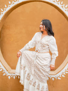 Robe midi bohème en dentelle blanche avec broderie florale, robe d'été lavable 100% coton, coupe trapèze, tenue de plage féminine, robe de villégiature - Product Image 5