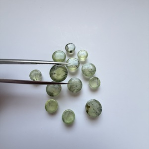 Pierre précieuse naturelle de préhnite verte de haute qualité, forme ronde, cabochon de 4 mm à 14 mm, pierres lâches polies à la main pour les créateurs de bijoux - Product Image 5