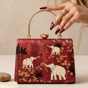 Pochette brodée élégante Crimson Elephant Garden pour femme, idéale pour les soirées et les occasions festives - Product Image 3
