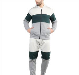 Survêtements de sport respirants et à séchage rapide pour hommes grandes tailles avec logo personnalisé, ensembles de jogging à marque privée en coton et polyester de qualité supérieure - Product Image 1