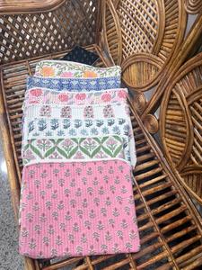 Pochette pour ordinateur portable en coton matelassé, faite à la main, avec motif floral, housse de protection avec fermeture éclair, taille personnalisée disponible. - Product Image 2