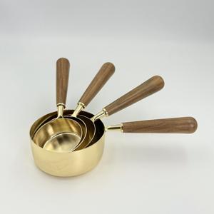 Producto en Oferta, Cucharas Medidoras de Acero Inoxidable de Alta Calidad, Color Dorado con Mango de Madera, Taza Medidora Ecológica - Product Image 1