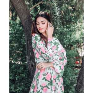 Robe florale rose Taffy respirante taille XS - Product Image 4