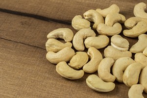 Noix de cajou, produit du Brésil, carton, approvisionnement en vrac, origine BRÉSIL - Product Image 1