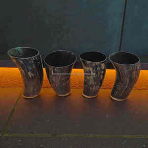 Mug en corne de bœuf viking fait main, corne naturelle polie, tasse à boire médiévale, durable et écologique à prix avantageux - Product Image 4