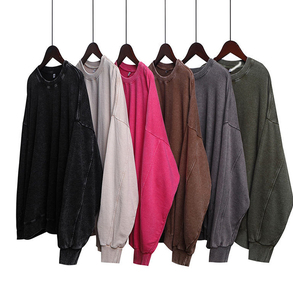 Sweat-shirt en molleton uni à col rond et manches longues pour homme, style unique, en vente en ligne - Product Image 3