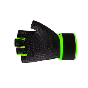 Gants de sport unisexes en polyester imperméables et antidérapants à demi-doigts avec logo personnalisé et support de poignet pour musculation, entraînement et fitness - Product Image 4