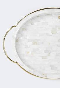 Plateau de service ovale en nacre fait main avec un design minimaliste en mosaïque de coquillages et des poignées en métal, design contemporain pour la décoration de la maison - Product Image 4