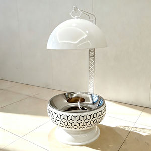 Impresionante calentador de alimentos redondo de metal con estampado de esmalte, tipo buffet, con tapa y soporte, para bodas y hoteles. - Product Image 1