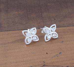 Boucles d'oreilles clous en argent plaqué CZ, base en argent sterling 925, zircone cubique, bijoux étincelants pour femmes, fournisseur en gros - Product Image 5