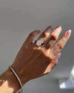 Anillo de compromiso de diamante cultivado en laboratorio de 3 quilates al por mayor, oro de 10k 14k, plata 925, anillo clásico de púas solitario tipo catedral, fabricación. - Product Image 2